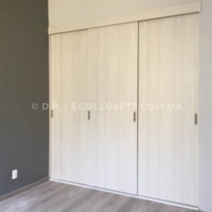 Closet con Puertas Corredizas por Eco Closets Queretaro
