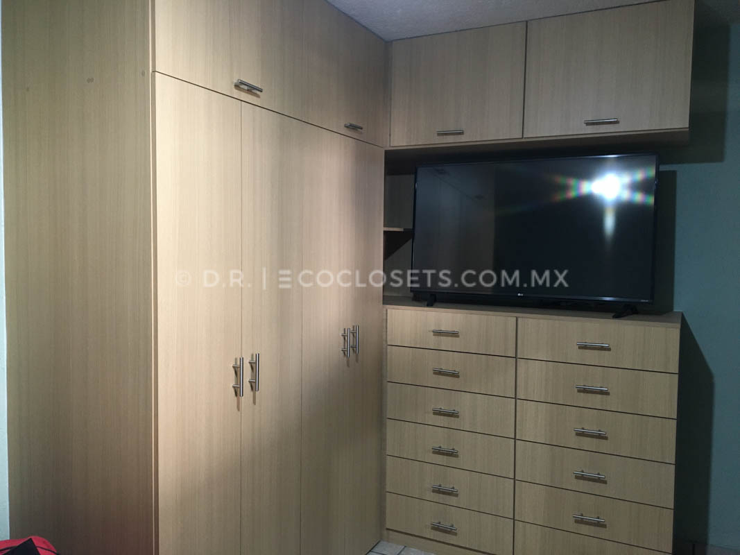 Escuadra 7 - Image 3
